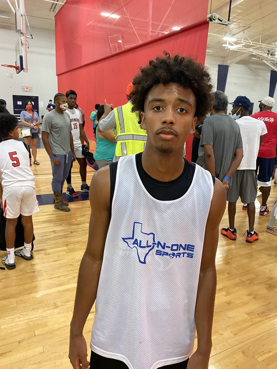 bigsloan32's tweet photo. ‘22 Mason Docks led his Cy Ranch team to a win vs Texas Takeover Pete... I hate to admit this but @jeurey1962 might be right about this one... https://t.co/0uKIXA7JhA