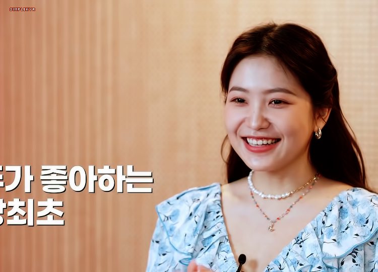 yeri pics 𐙚 (@cuteyeripics) on Twitter photo 
