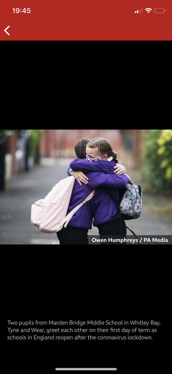 chadbeanie's tweet photo. BBC news continually on the COVID-19 cases rising etc but then post pictures like this... seriously!? The caption should be social distancing has been ignored... SURLEY!? @BBCNews @BBCNWT #COVIDー19 #COVIDIOTS #coronavirusuk https://t.co/qAdWKefMip