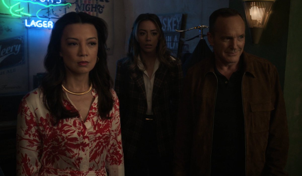  #Philinda in 7x5 - A Trout in the Milk (Part 1)