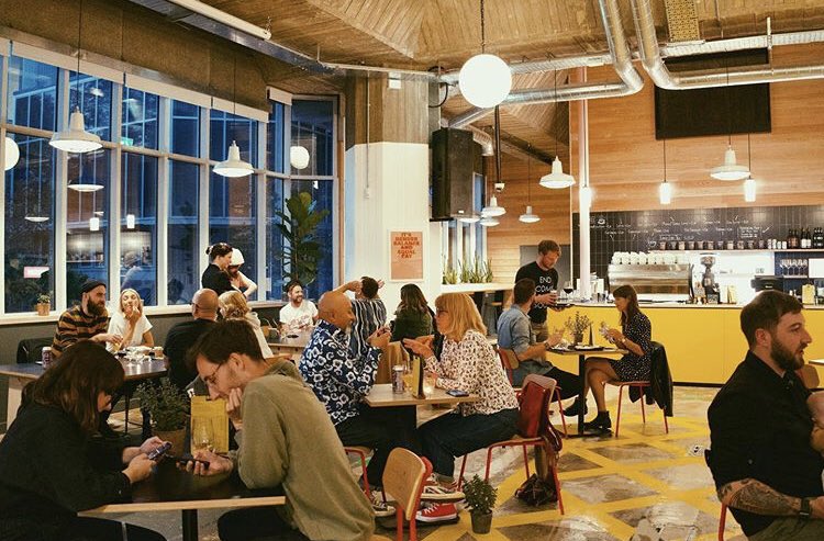 FiveStar_Kebabs's tweet photo. UP &amp; RUNNING 🏃‍♀️

A room full of folk eating babs is what we like to see!

We are back each and every Friday for the foreseeable future with booking slots available between 5pm - 7pm.

We hope to get the chance to feed you all soon.

Cracking picture by @emiliejeanmaria https://t.co/tX5J0exJUZ