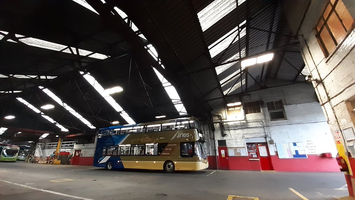 EpicBear79's tweet image. Todays been a blast at work, I got a chance to drive this Volvo beast, I haven't drove my old service x21 for a while but today I got a chance to drive my old service with this beast, great day. #gonortheast #busdriverslife #xlines