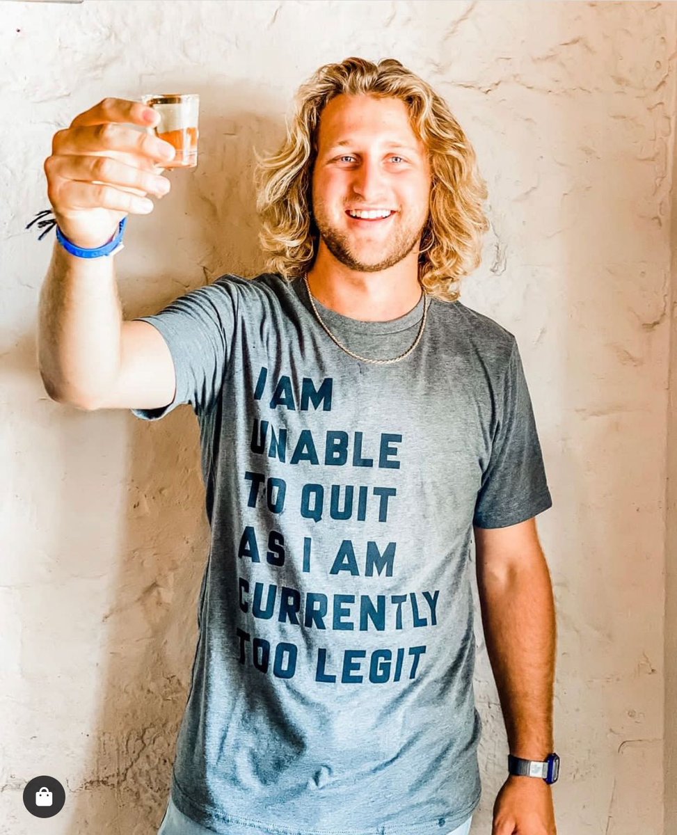 BarefootSville's tweet image. Cheers to Sunday Funday 😁 #shopbarefoot #toolegit