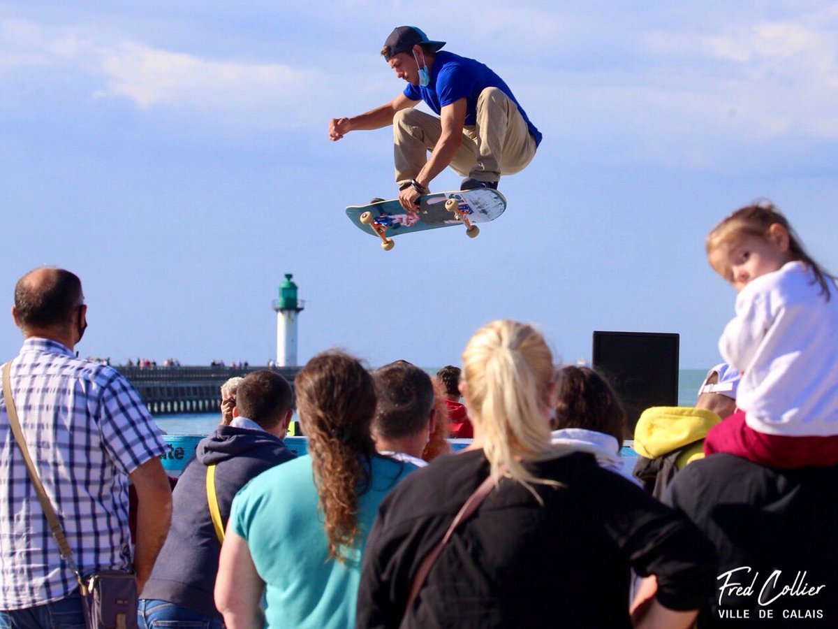 CollierFred's tweet photo. « Effet mer skatepark » du Skate Club de Calais pour ce premier week-end de septembre ensoleillé.
#calais #cotedopale #pasdecalais #hautsdefrance #skateclubcalais
#urbansports #xtremesports #streetsports https://t.co/53UCD9HVCA