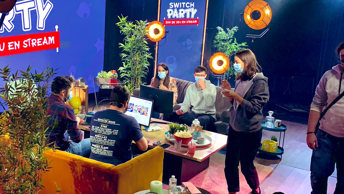Maxildan's tweet photo. C’est parti pour la fin du #SwitchParty !
Avec @ultiaa @poncefleur @Rivenzi_ @FAYAw_ @Jirayalecochon @JunpeiFrance @KenBogard !
Mario Party et Mario Tennis Aces 🤗

https://t.co/uQwwx59VhR https://t.co/5m253TVUak