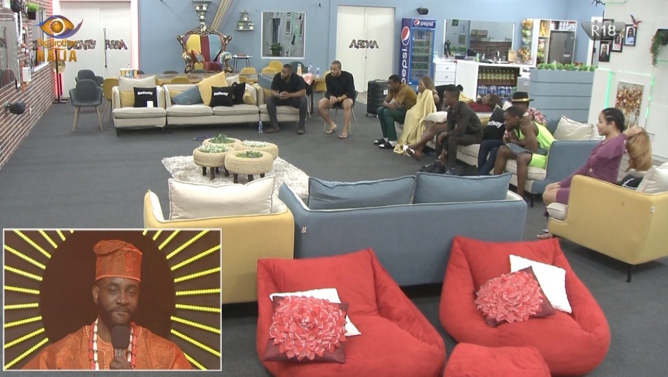BBNaija's tweet image. RT if your favourite Housemate is still in Biggie's House!

#BBNaija
#BBLiveBlog 
bit.ly/3eODxjG