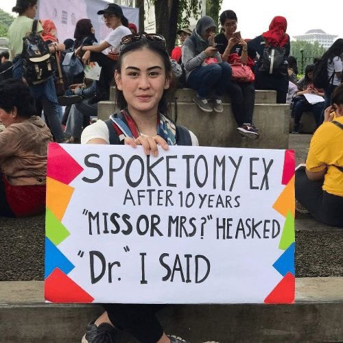 veecreates's tweet photo. ✌🏾😂🙌🏾 https://t.co/ksu0HEjxzk
