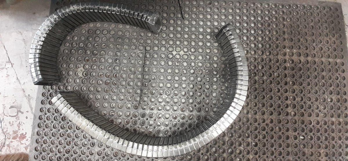 machine_support's tweet image. Damaged power chain removed and new @igusUK chain fitted. New cables pulled through and wired in #ukmfg #reactive #maintenance increasing reliability and #productivity. For more information sales@machinetools.co.uk @machine_support