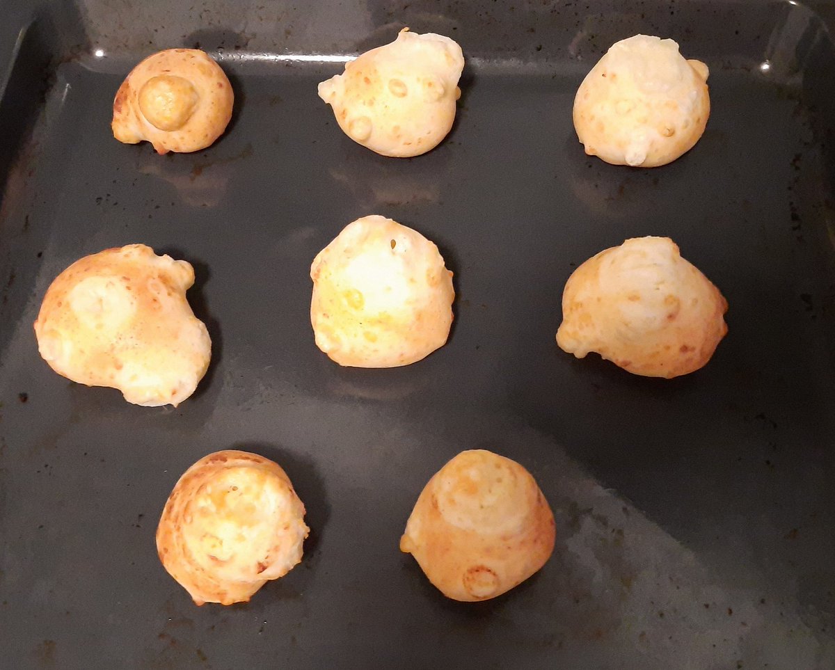 claulopezgarzon's tweet image. Tengo hambre.
#YoTratandoDeHacerDieta #Pandebono