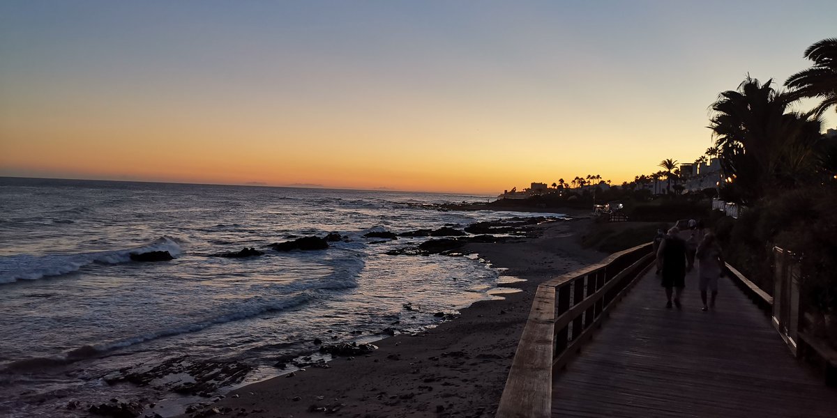 Prey0n's tweet photo. Buenas gente, he vuelto a desaparecer, pero es qué he tenido que volver a cambiarme de ciudad (cuántas mudanzas llevo en el último año? :S). Ahora ando en Marbella, estaré por aquí unos meses. A ver si me estabilizo y puedo volver a jugar con junto a vosotros :) https://t.co/TkedbcjCmP
