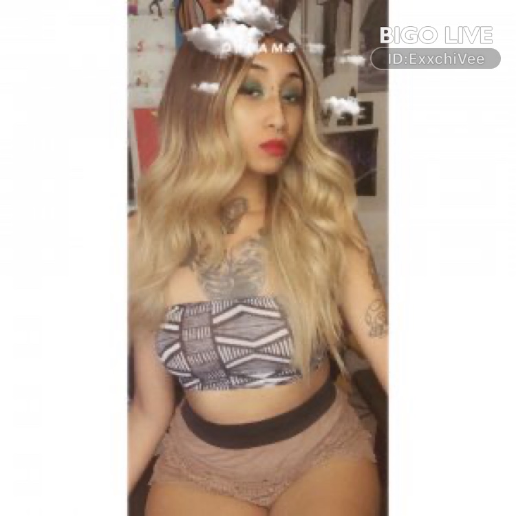GoddessMixxed's tweet photo. Come and see 📄eeVee🦇Sings's LIVE in #BIGOLIVE: #tattoo BIGO am I lagging ?  
https://t.co/cqOoObArcD https://t.co/SoaN1hsRzj