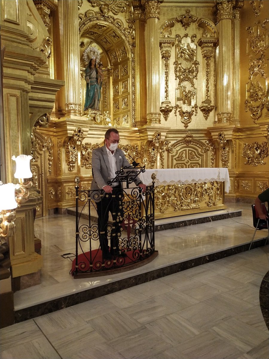Proclamado presidente de nuestra cofradía para los próximos tres años <a href="/ramonmateosp/">Ramón Mateos</a> ¡Enhorabuena, presidente!
Y gracias una vez más @LazaroSotoM por estos seis años de incansable trabajo. #SomosBlancos