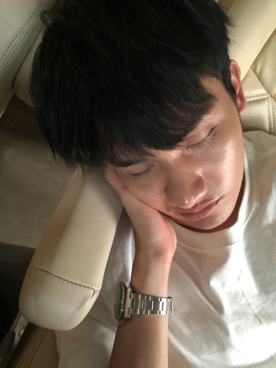 arm_wc's tweet photo. @Tawan_V เค นอนนะ 😘 https://t.co/fAdjtyJOqF