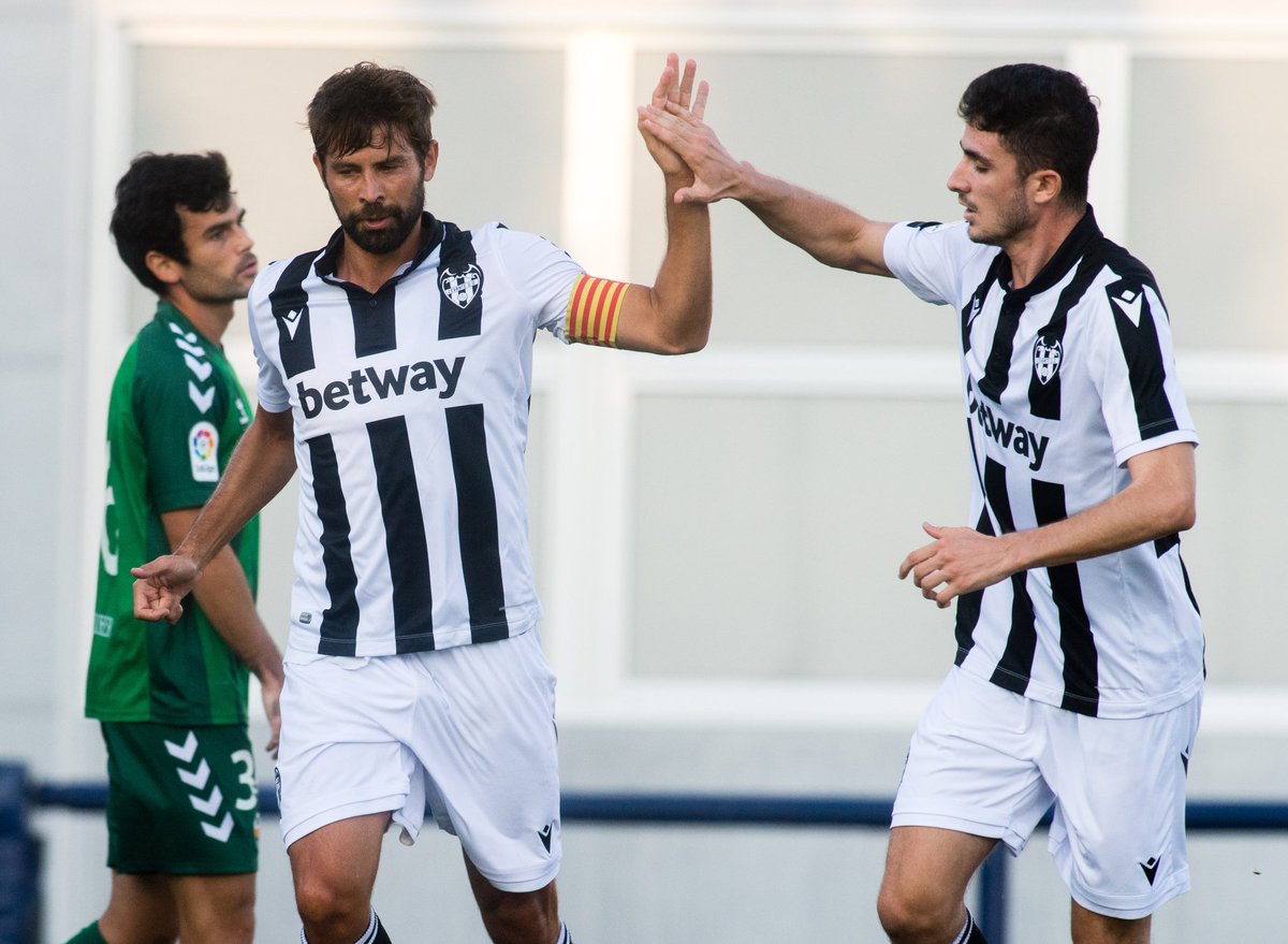 LevanteUD's tweet photo. FINAL | #LevanteUD 1-0 @CD_Castellon
⚽️ @coke23andujar
#PreSeason20 https://t.co/Q1Lcjsqzl6
