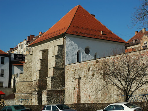 Maribor Synagogue was built in the late 13th Century in the ghetto of Maribor, Slovenia.Since the Jews were expelled in 1497, it has been a Catholic church, a merchant store, a military warehouse, a wine cellar, a brush factory, an art studio and now a Jewish museum.