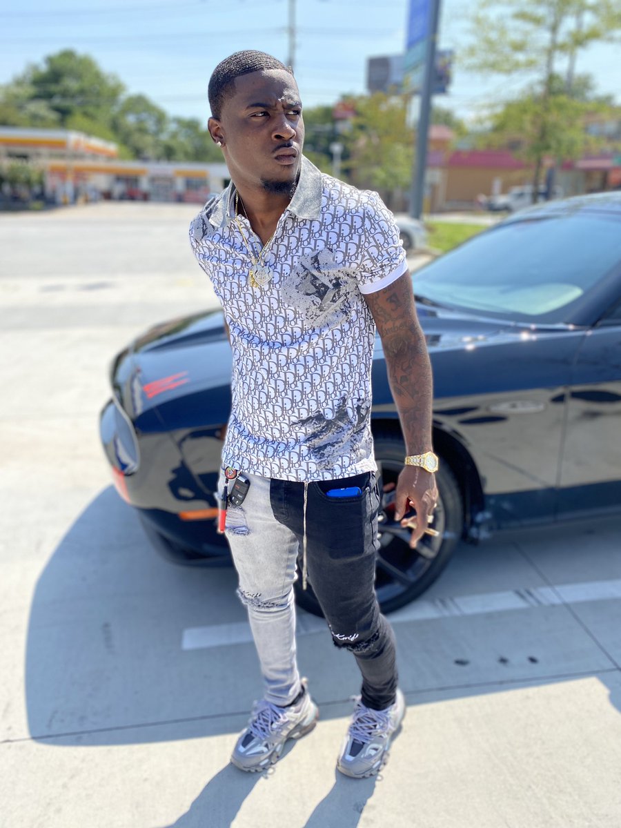 TheRealWanyaCEO's tweet photo. Young age learned how to get paid #4AMCEO #NLMB #AAMU https://t.co/LKDh96O0ro