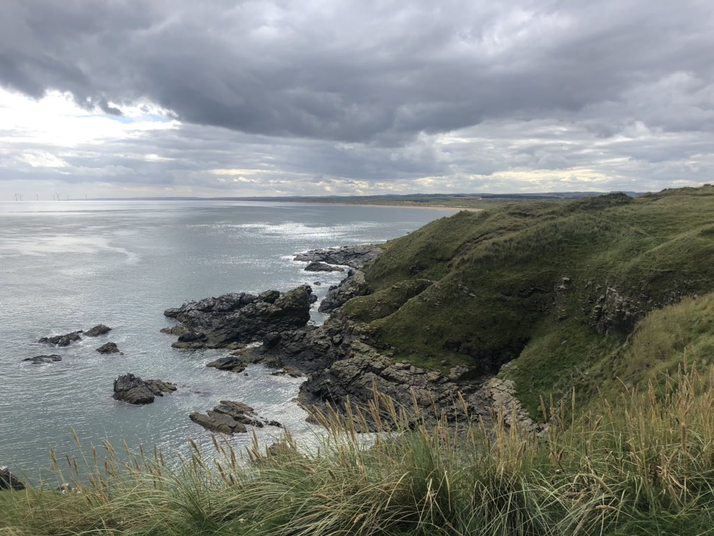 rach_physio_'s tweet photo. Making the most of being up in Aberdeen for the week ⛅️#arbroathclifftrail #hackleybay https://t.co/p6cwLSvEBA