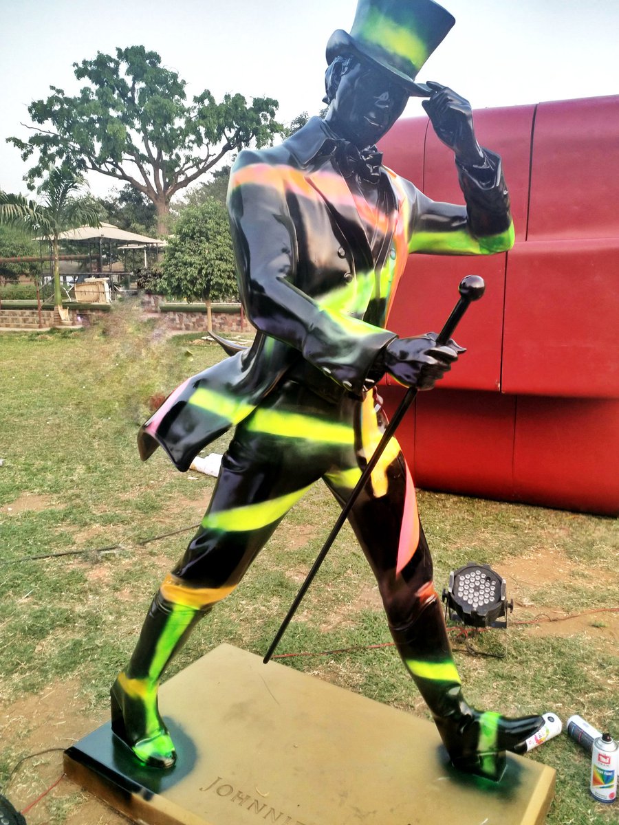 Gahbrivah's tweet image. Art by @gahbrivah
#JohnnieWalkerAt200 
#JWStridingManChallenge 
#stridingmanchallenge 
My art piece in the Johnnie Walker Striding man so far. Thanks for this opportunity. I would still love to have more.