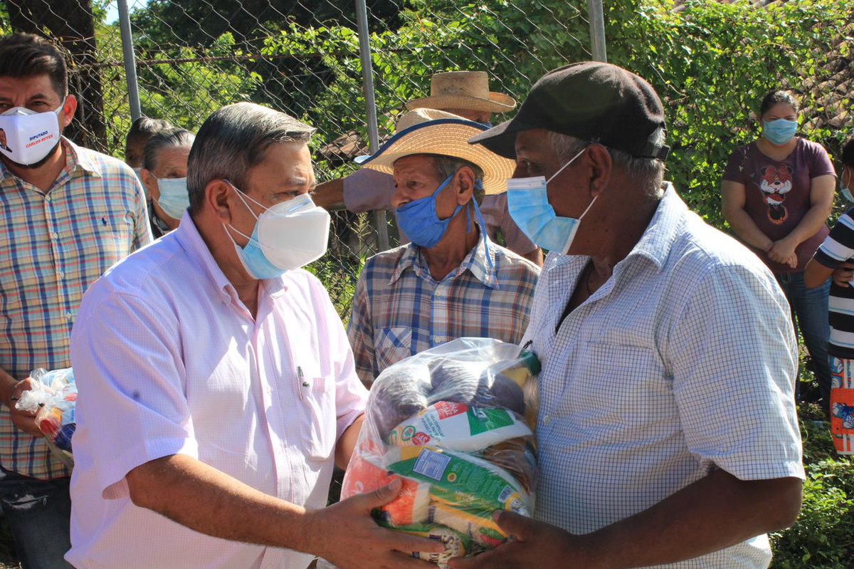 Xn0wZ503's tweet photo. Llevando un poco de alivio a las familias de San Isidro, Cabañas. https://t.co/yVVkRdwQ13