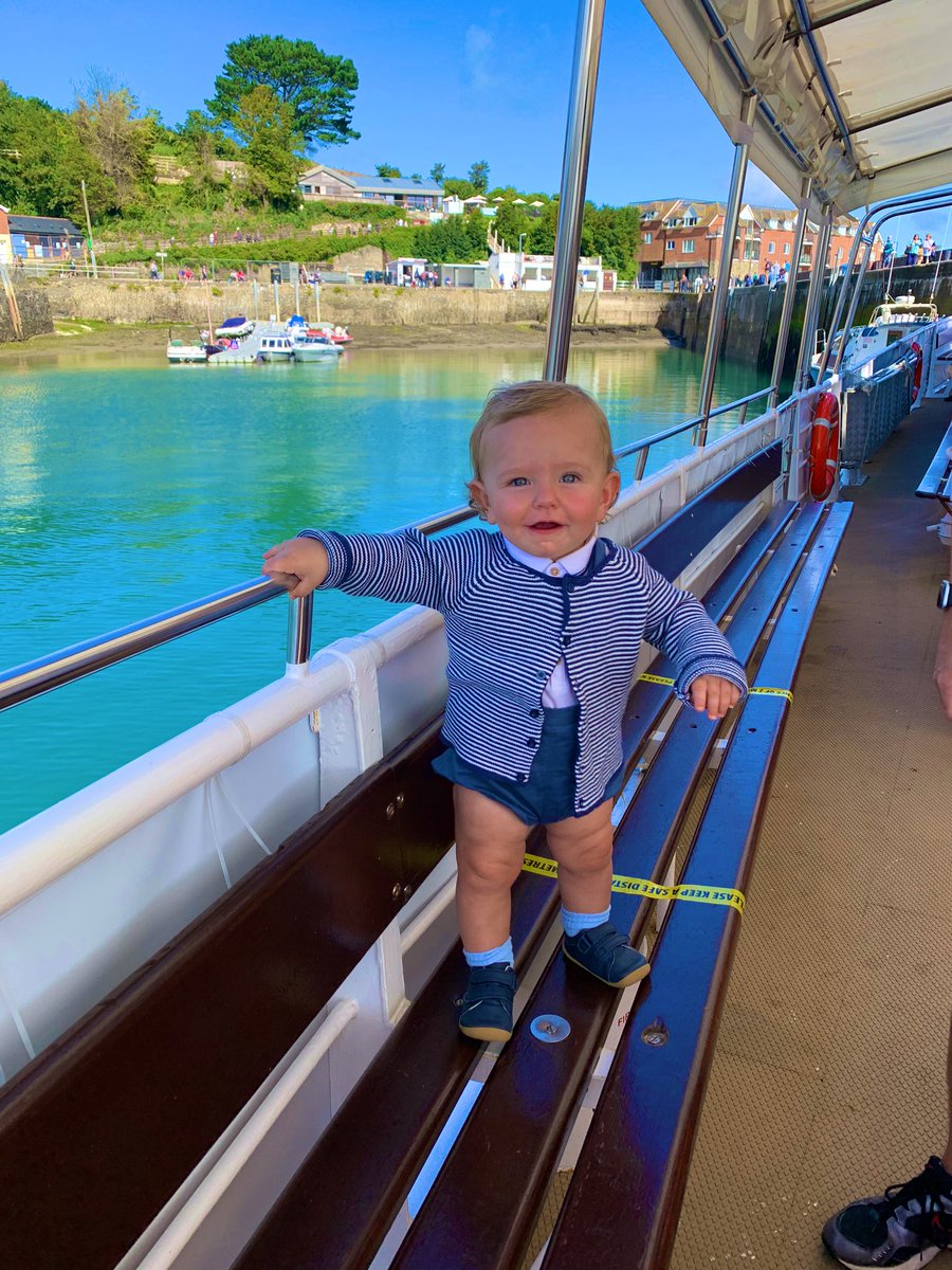 matthewgoodgame's tweet photo. Day 6 #BoatTripBaby #LegsOut #CaptainHudson #FunWithMum @MelanieCripps79 https://t.co/kW4cK5dzTE