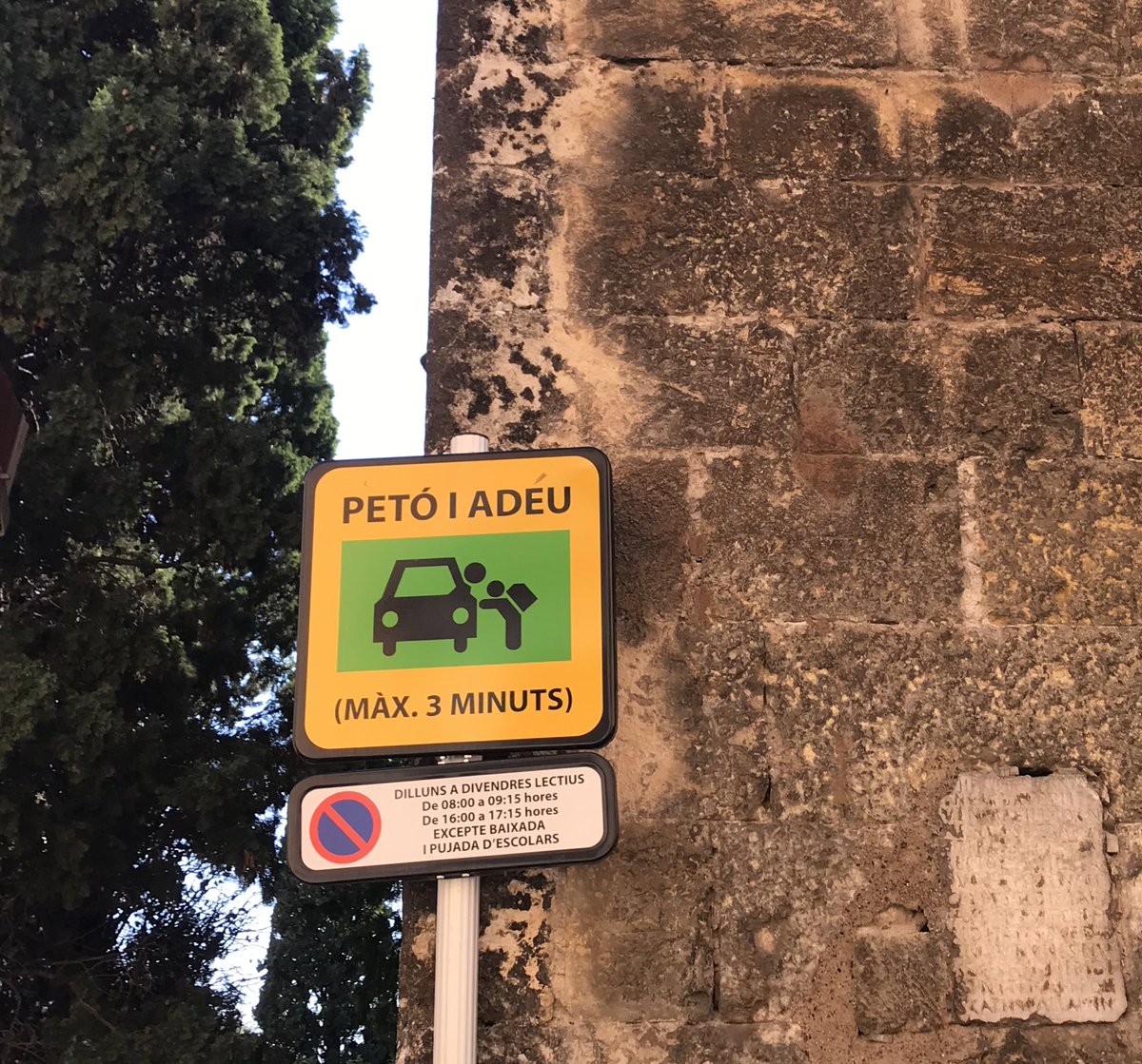 Petó i adéu (màx. 3 minuts)