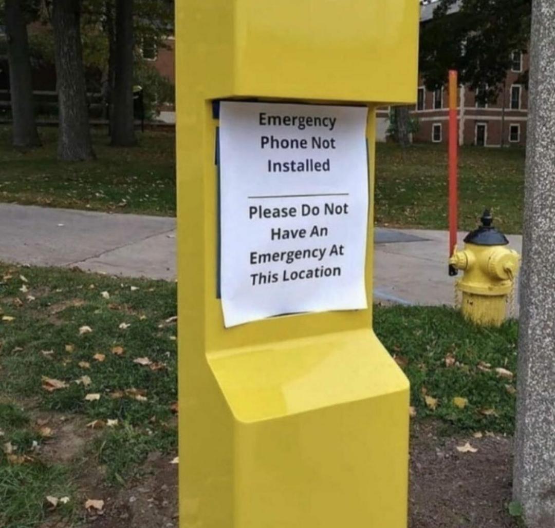 USAgainTweets's tweet photo. Emergency? By @funny 
.
.
#funny #USAgain #treemachine #Sundaymood #summer #emergencycall #instagood #photooftheday #climatecrisis #likeforlikes https://t.co/XRrzlNYBKk