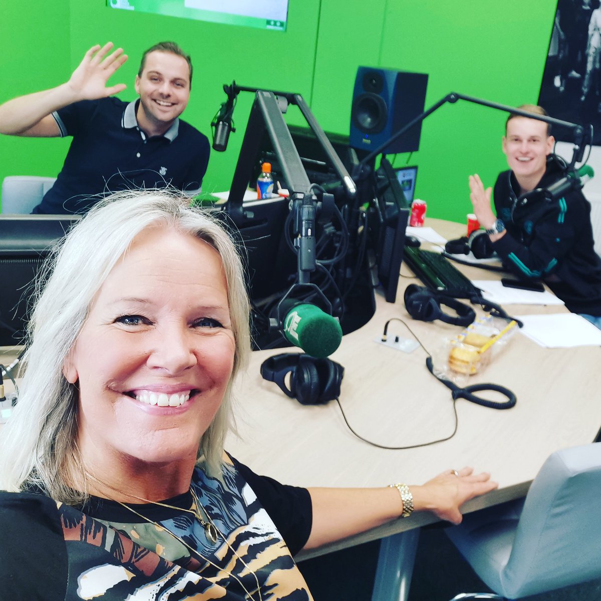 Een weekend vol met interviews ter promotie van mijn nieuwe single GEEN minuut meer zonder jou <a href="/scorepromotion/">score-promotions</a> <a href="/OnsWestBrabant/">Ons West Brabant</a> <a href="/OptimaalFM/">Optimaal FM</a> <a href="/Streekradio/">DNO | Media</a>