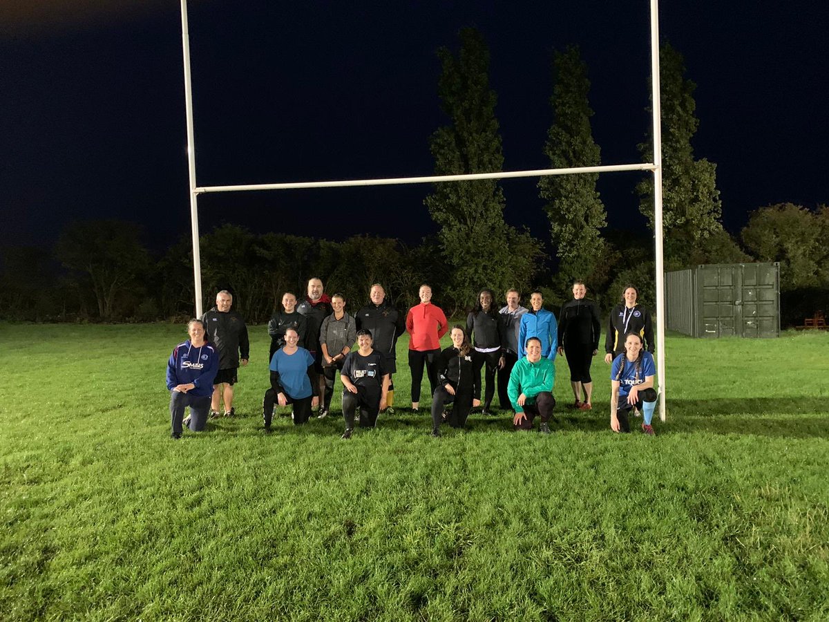 LionessesRugby's tweet photo. Come rain or shine ☔️💪🏉 https://t.co/JQc1IWFwvl