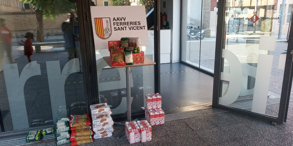 L' <a href="/AVFerreries/">Associació de veïns Ferreries-Sant Vicent</a> volem agrair la solidaritat d'entitats i particulars a l'Ofrena a la Verge de La Cinta, mantenint el seu esperit enmig de circumstàncies excepcionals.

Us desitgem un gran final de Festes  #Cinta2020 a tots!
#TornaremAXalar #TornaremAAbraçarnos