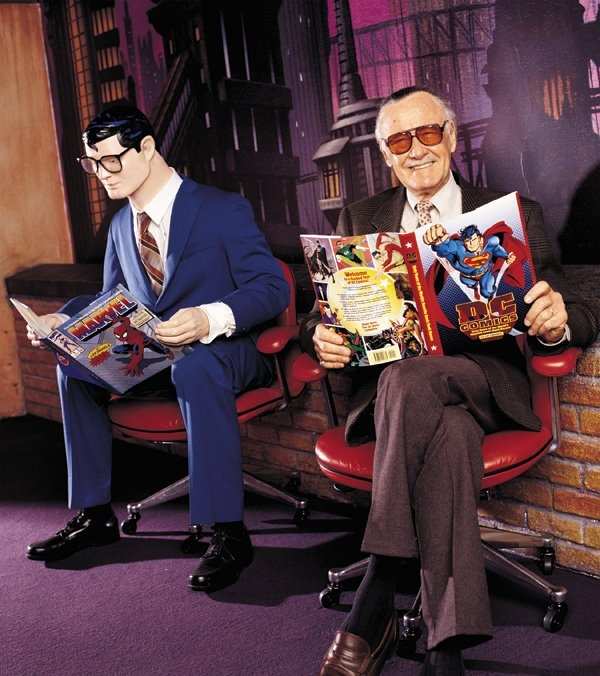 43324FAN's tweet photo. @BlueSpider450 @Skyhawk1 @jsoto1972 @EmbraceYourWays @BrokenBridgeGXB @Warwolf78 @SpiderComicbook @Sp1derV3n0m @Symb10teCat @GGWOW1 @Shadewing @bronxfanatic @toldyall2 @MaraRanger @suckerpunchgeek @MavsOpinions @Marvelman76 @Matt_5972 @SuperheroMethod Just remembered these 2 GREAT Pics #StanLeeSunday #SuperManSunday #SpiderManSunday #DCComics #MARVELComics #FanOfBOTH https://t.co/8kUKVL2dge