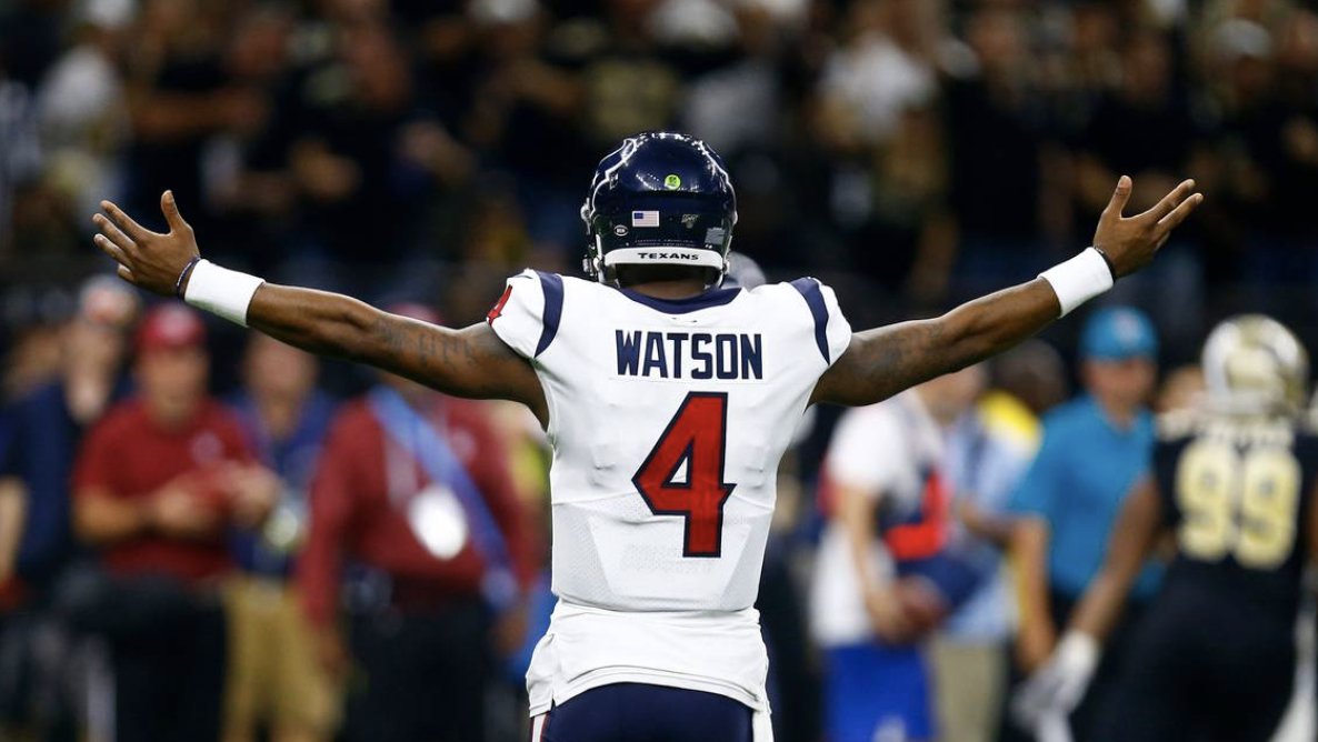 JoePompliano's tweet photo. In 2017, Deshaun Watson donated his 1st NFL game check (~$29,000) to 3 Houston Texans cafeteria workers who lost everything in Hurricane Harvey.

Yesterday, Watson signed a 4-year, $160M extension with the Texans.

Deshaun Watson is an elite quarterback, but an even better human. https://t.co/a6w2Ncrrmj