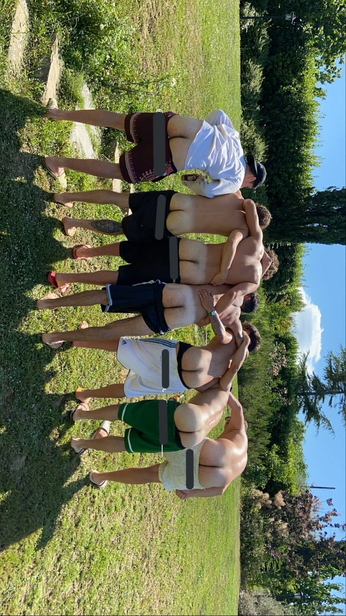 Freebaits5's tweet photo. Drunk guys give it all https://t.co/KKnaaavje0