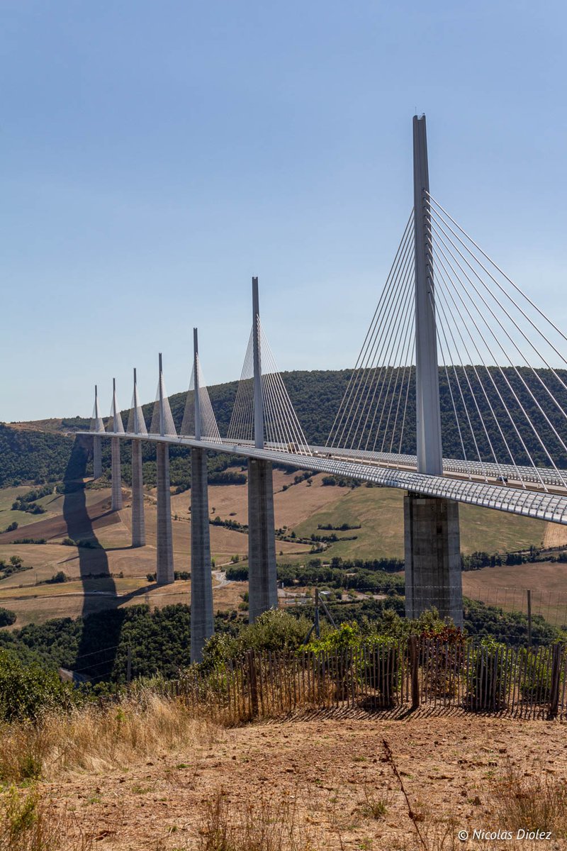 MelleBonPlan's tweet photo. Hier on a découvert l'histoire du Viaduc de Millau au travers d'une visite guidée et on s'est régalé des #Capucins (galette gourmande de Michel Bras) proposés dans le restaurant de l'Aire d'Autoroute de #Millau ! 😋
#AveyronEmotion #Stylemillau #Aveyron
📷 @NicolasDiolez https://t.co/o9nrlBrMPI