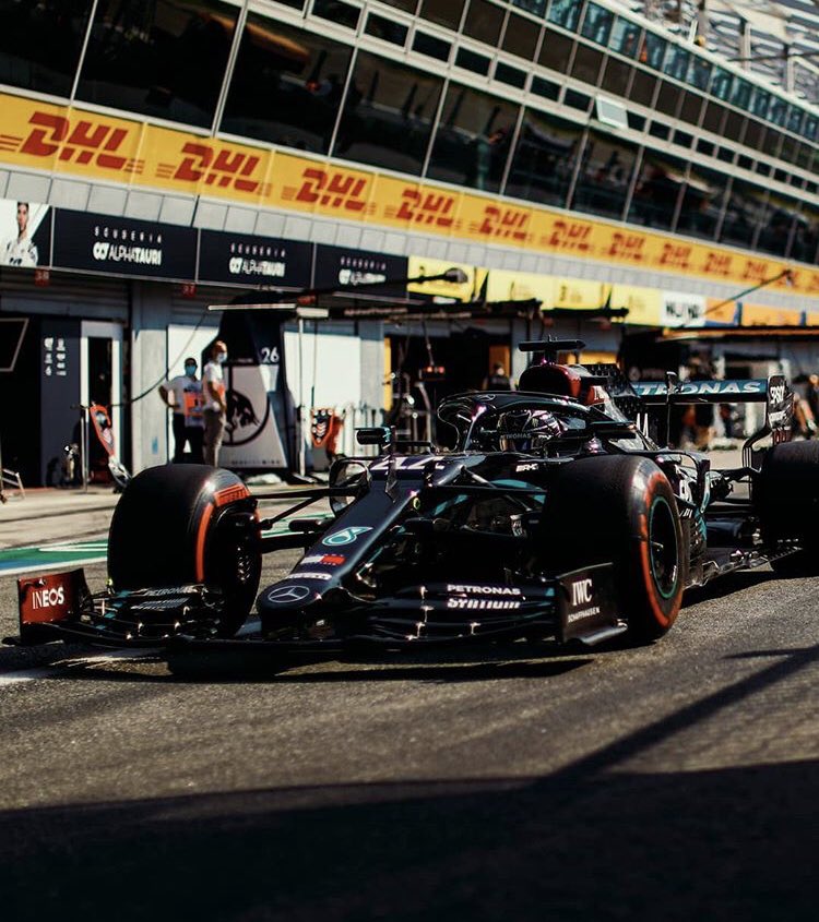 𝖱𝗈𝗎𝗇𝖽 8𝖨𝗍𝖺𝗅𝗒4-6 𝖲𝖾𝗉𝗍𝖾𝗆𝖻𝖾𝗋