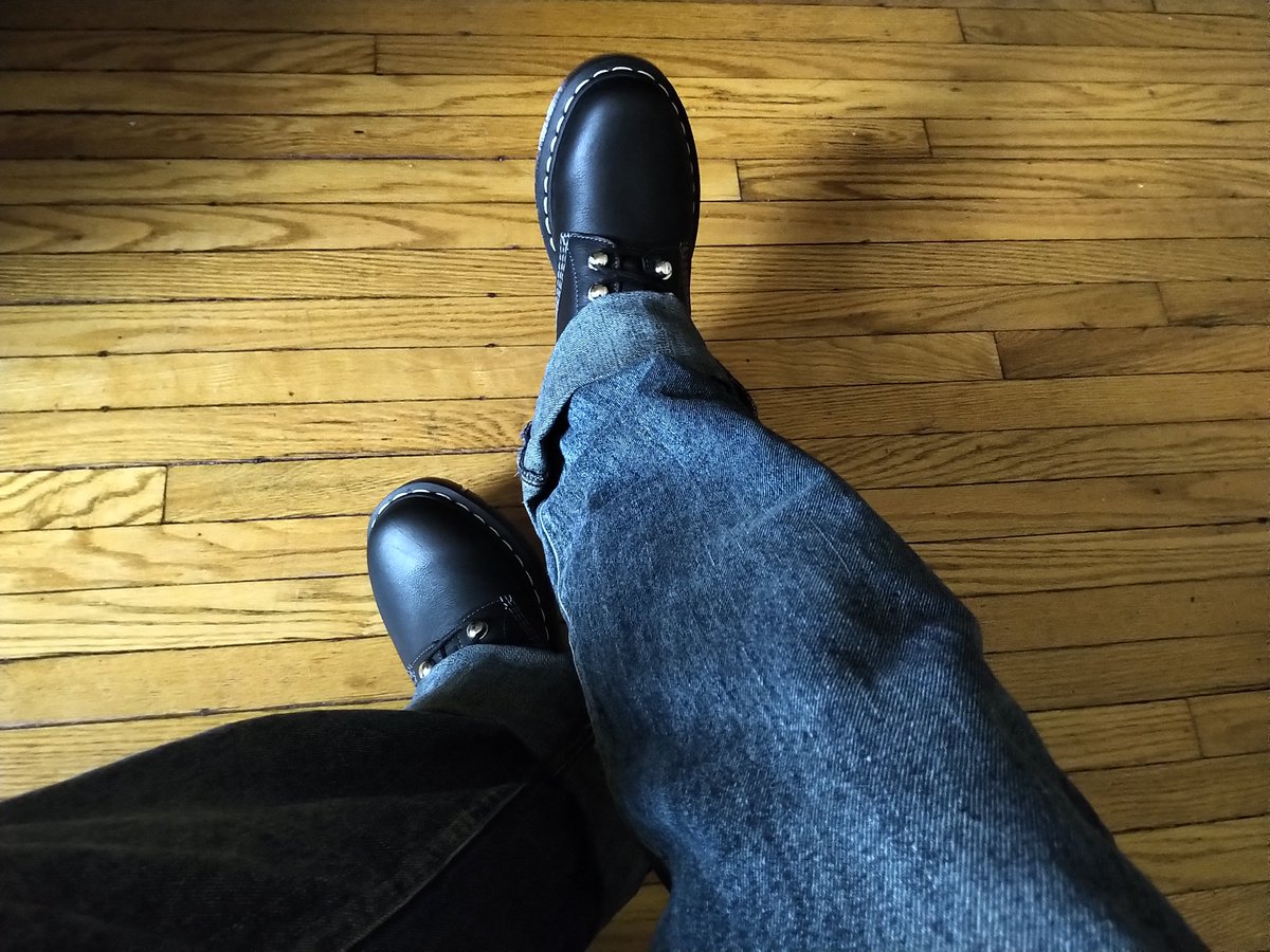 gent_scholar's tweet photo. Just want to step on someone with a bit of mean intent... https://t.co/7VhVR72QJu