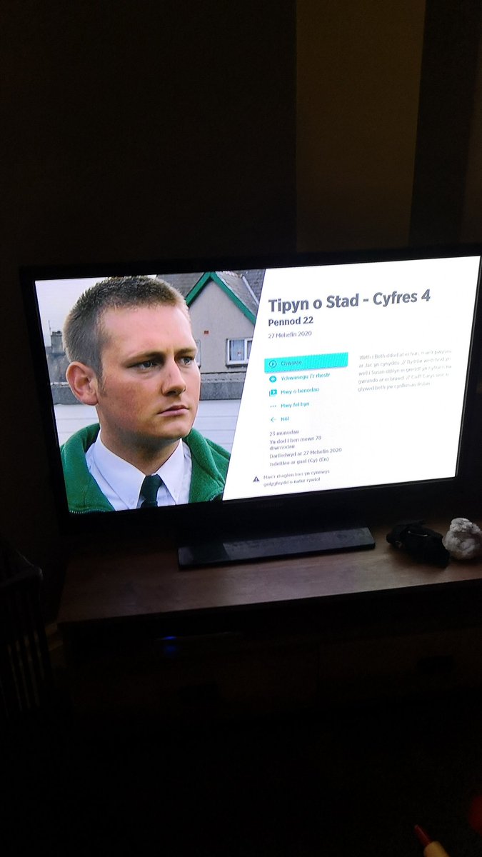 elinang's tweet photo. @S4C @Catrin193 @EifionG @tomllyr O! Diolch byth! 😅 https://t.co/b9AXUrTNzL