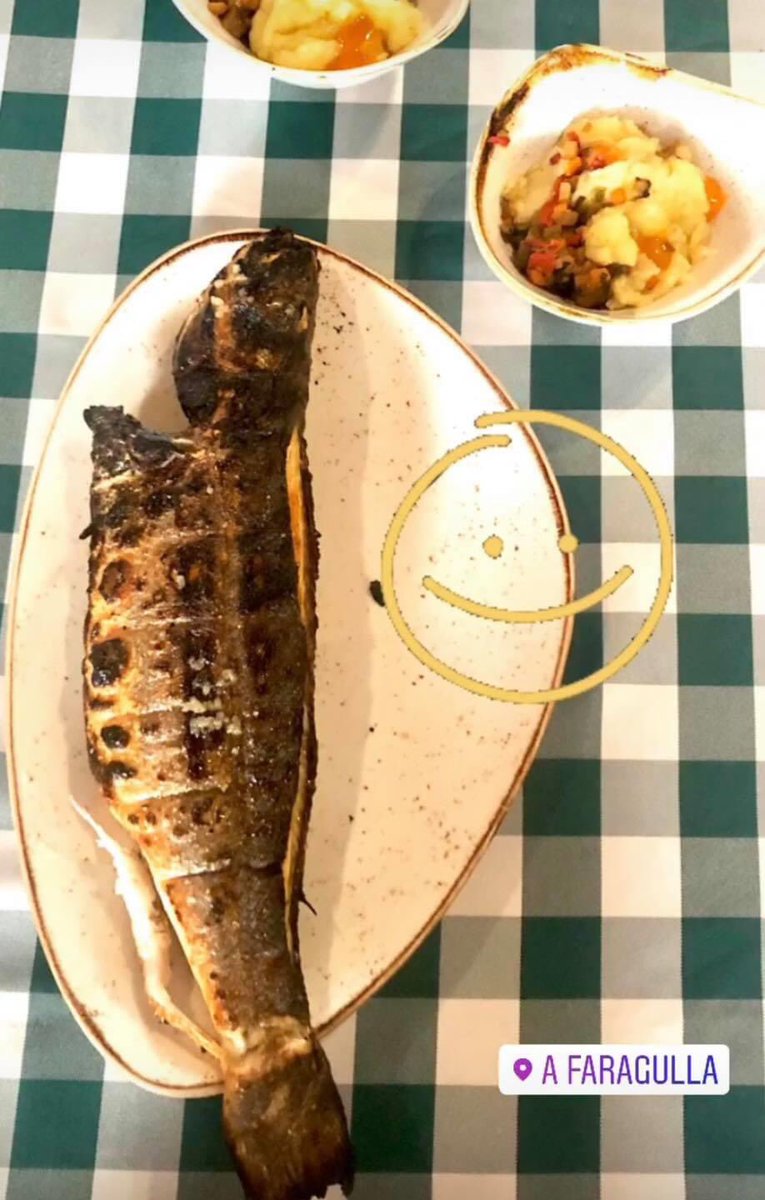 A nosa 🐟 LUBINA 🐟 feita á brasa 🔥 coa súa guarnición de verduriñas 🥦🥕🥔 de tempada.

#lubina #afaragulla #braseriaafaragulla #comerenribeirasacra