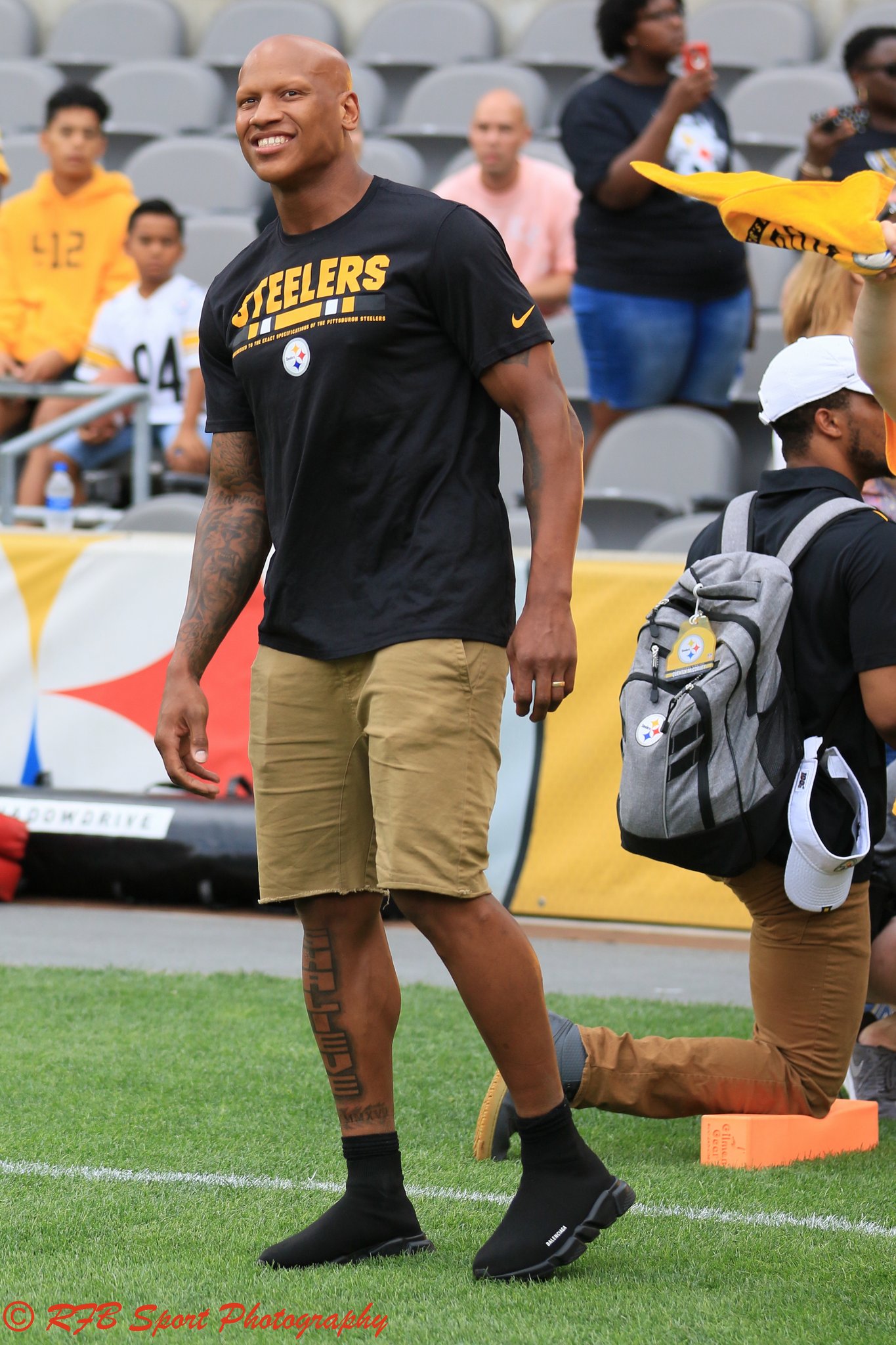   Happy Birthday wishes from Canada... . to the inspiring Ryan Shazier  