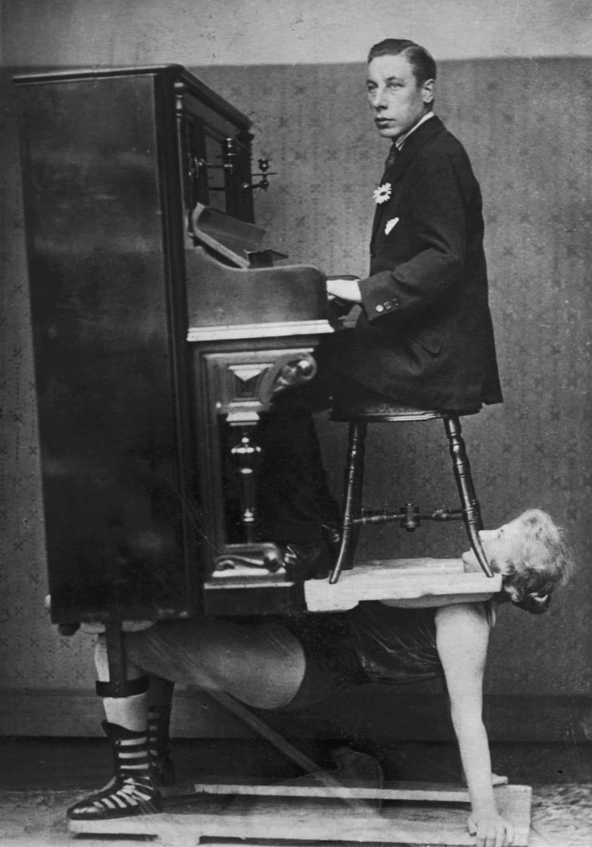 fatemeekhtesari's tweet photo. Carrying a Tune, A circus strongwoman balances a piano and pianist on her chest, 1920s - Unknown photographer
#Fselection https://t.co/WC3JUi0Wbg