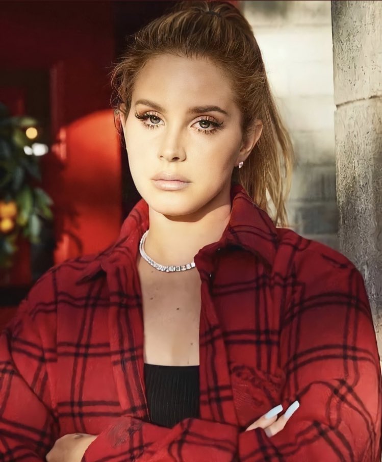 LDReyInfo's tweet photo. HQ photos of Lana Del Rey for Interview magazine.💗 https://t.co/yfiJilvyWh