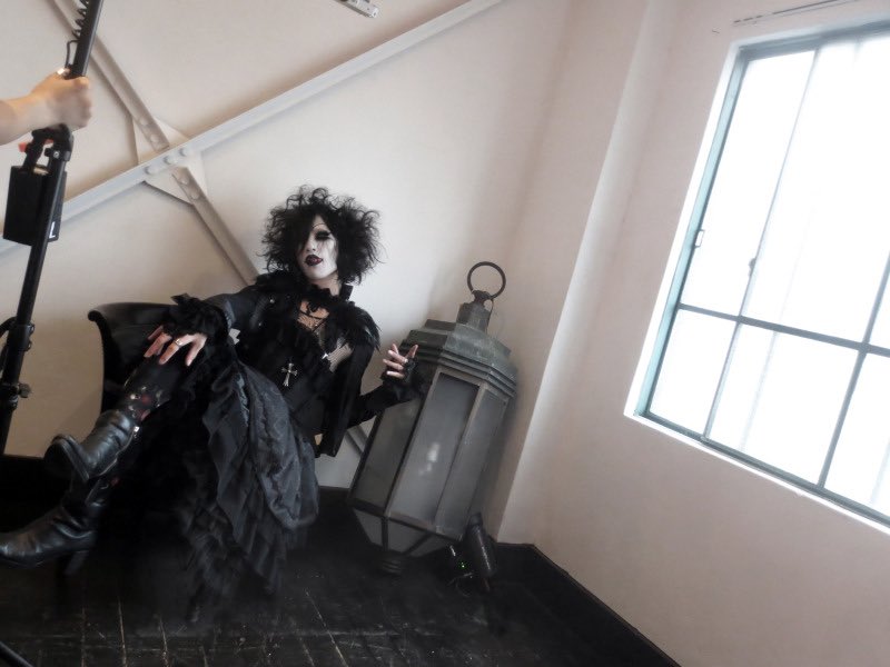 tsuzukugallery's tweet photo. [THREAD] #MEJIBRAY 

ROCK AND READ VOL. 62
発売日: 2015年10月28日
表紙: 櫻井敦司(BUCK TICK)

(個人) 綴インタビュー
撮り下ろし掲載
オフショット /OFFSHOT

#TSUZUKU #GENKI #8PSB https://t.co/QFTX8wv1DG