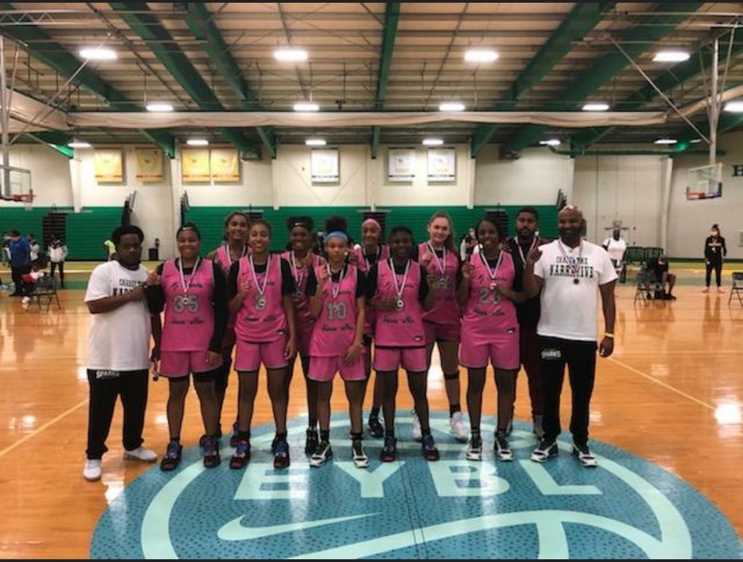 NewJerseySparks's tweet photo. Congratulations to our @NewJerseySparks squad in winning the chip by outlasting a very good @BWSLGirlsAAU 16U team 67-57. Great job ladies!! @NikeGirlsEYBL https://t.co/oEq6HBEyfx