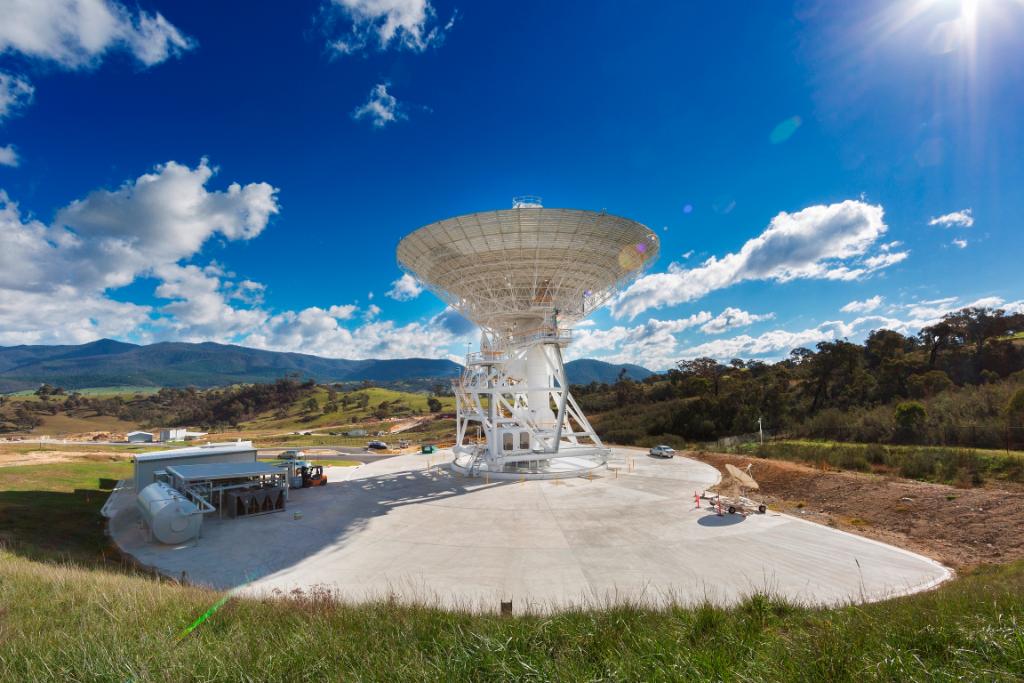 If you’re a high schooler dreaming of a future at NASA, we have a #BackToSchool @NASASCAN challenge just for you!

Dive into the techniques used to guide missions through the solar system, power GPS signals at the Moon, and more: 
nasa.tumblr.com/post/628249753…