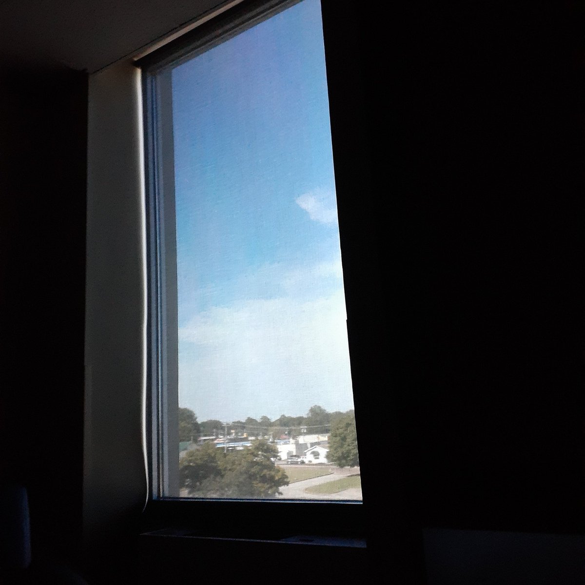 Erica31514194's tweet image. Here's my view from my hospital room.4 days of fever and a kidney stone.please,if you pray..remember me😰🥺😷🤒💔