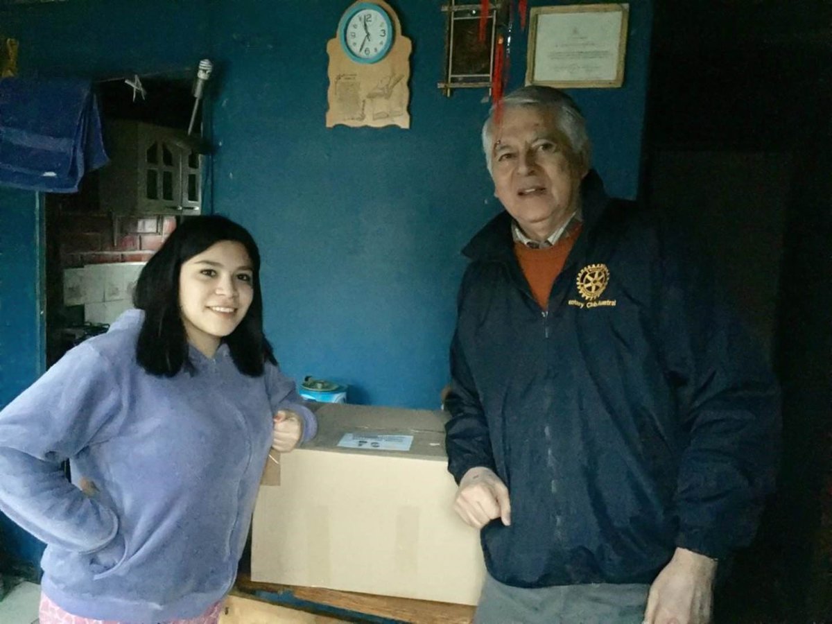 RotaryAustral's tweet image. Los días 12, 13, 14, 17 y 18 de septiembre de 2019 Rotary Club Austral Punta Arenas (R.C.A.) en conjunto con el Comité de Damas de R.C.A., se coordinaron para hacer entrega de 15 canastas familiares. #WeAreRotary #PuntaArenas #PUQ