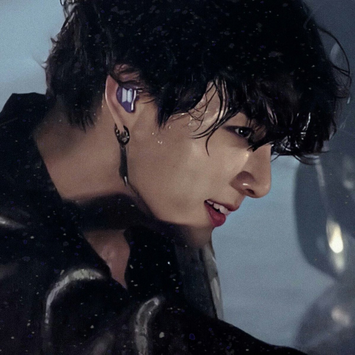Jungkook ya NO es un bebé, abro hilo para que vean             »  @BTS_twt «