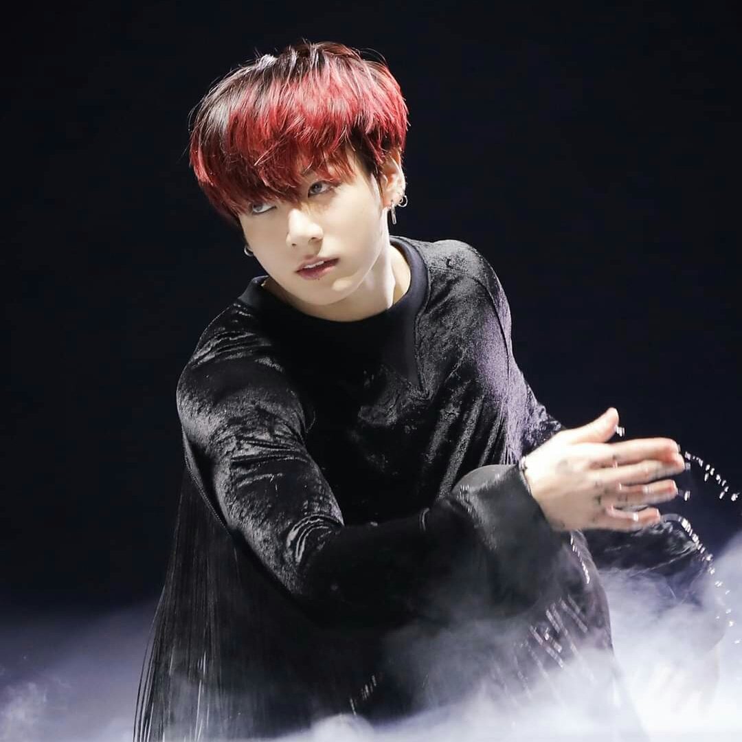 Jungkook ya NO es un bebé, abro hilo para que vean             »  @BTS_twt «