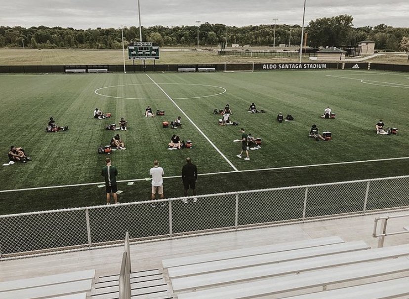gbphoenixmbb's tweet photo. #SocialDistanceSunday at Aldo Santaga 🏟🏀 

#GreenBayAllDay https://t.co/WHySeI9y6f