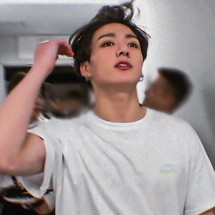 Jungkook ya NO es un bebé, abro hilo para que vean             »  @BTS_twt «