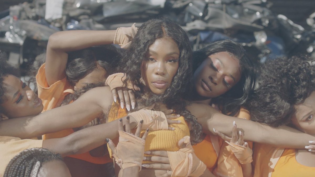 BBU_USA's tweet photo. The R&amp;B icon herself @sza has liked the picture of the banner talking about #SELPINKxSZA streaming party!!😭 Omg SZA knows about the streaming party! Everyone reply with ss of you guys streaming on the Apple Music &amp; Spotify playlists!🍦🧡 @BLACKPINK https://t.co/xGsWn6LHOR
